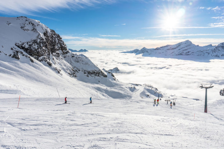 Skiers enjoy the descents on the best groomed pistes in Monterosa.