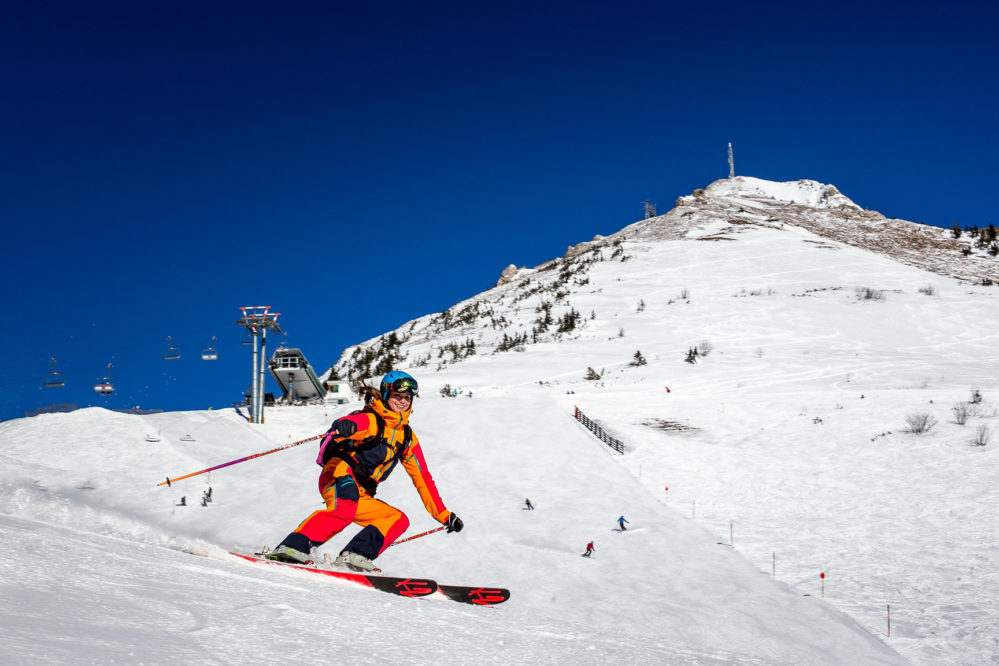 Ski poles buying tips calculate length Tips on material & use