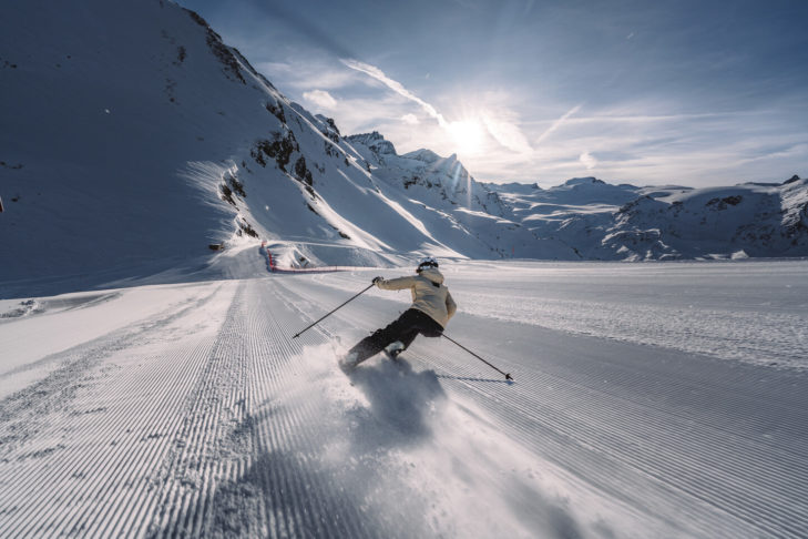 With an altitude of up to 3,899 m, the Matterhorn Ski Paradise ski region is the highest in Europe, with 322 kilometres of pistes